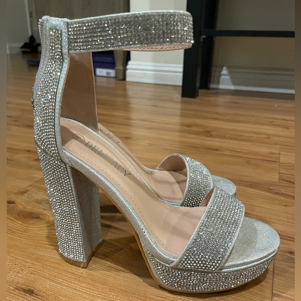 Perfect prom shoes silver shine